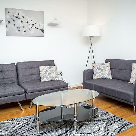 Luxuriant Apartments Нортхемптон Экстерьер фото
