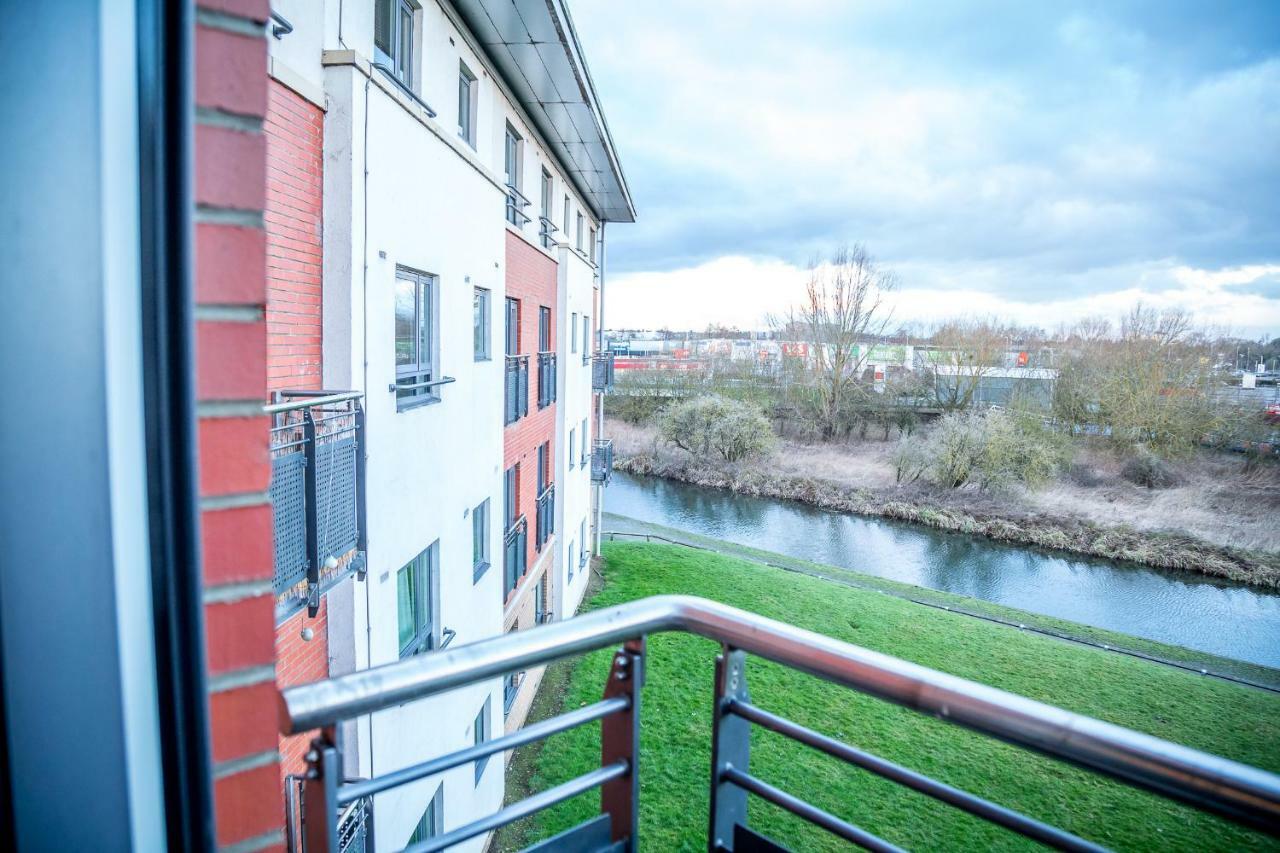 Luxuriant Apartments Нортхемптон Экстерьер фото